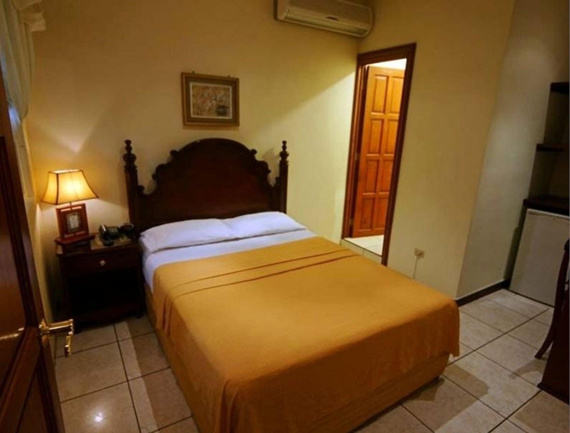 Florencia Zona Rosa Hotel San Salvador