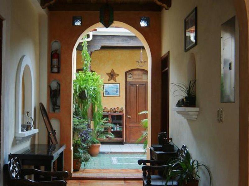 Hotel Florencia Zona Rosa 3*