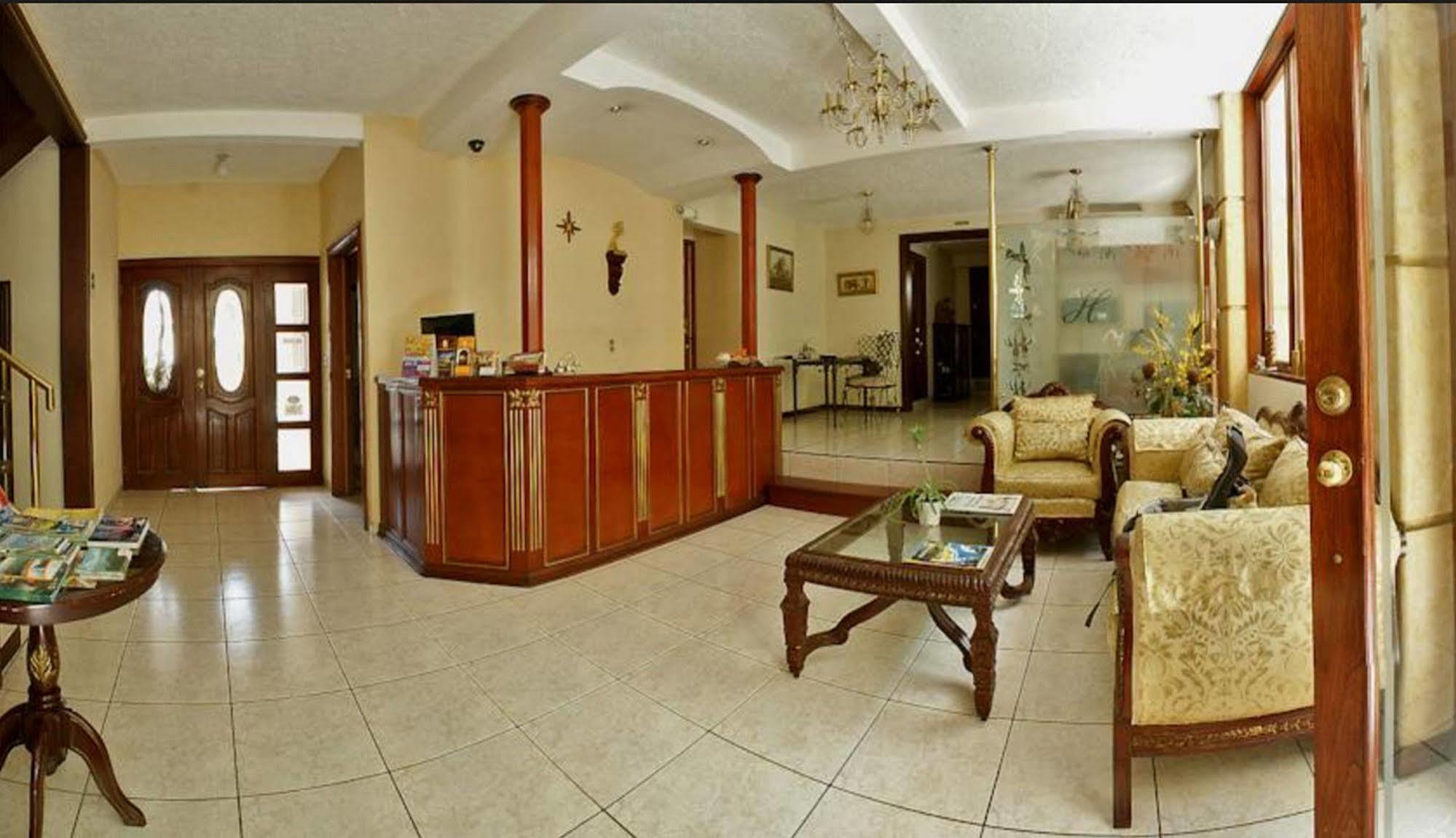 Hotel Florencia Zona Rosa 3*